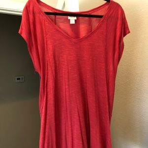 red v neck t shirt